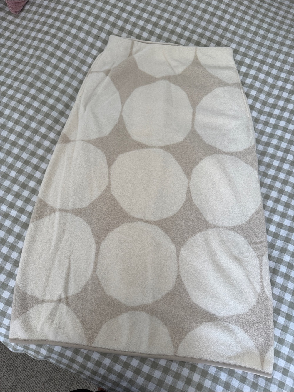 Uniqlo Cream and Tan Oversized Dot Pencil Skirt